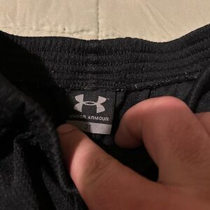 Pair of 2t boys sweatpants Under armour/Nike
